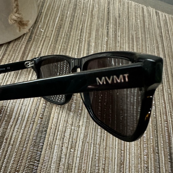 MVMT sunglasses - Picture 3 of 7